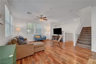 Photo #4: 2629051 Listing 