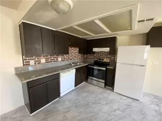 Photo #2: 2629063 Listing 