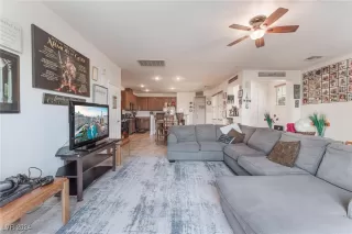 Photo #5: 2629083 Listing 