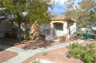 Photo #3: 2629157 Listing