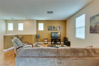 Photo #6: 2629186 Listing 