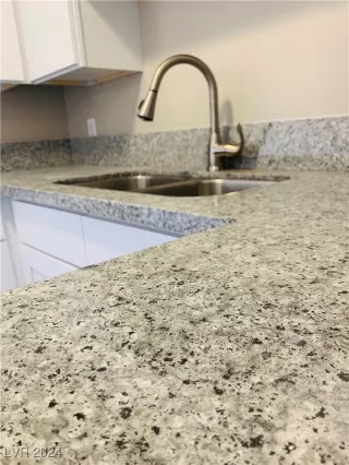 Photo #2: 2629210 Listing 