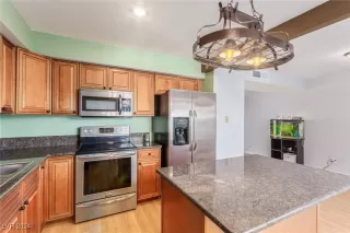 Photo #4: 2629227 Listing