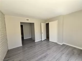 Photo #4: 2629256 Listing 