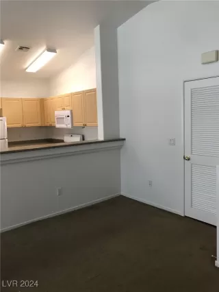 Photo #5: 2629307 Listing 