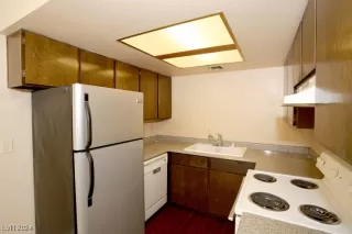 Photo #4: 2629327 Listing 