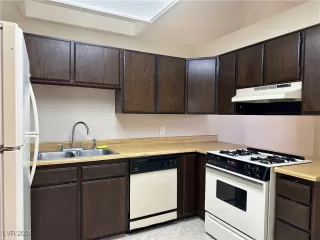 Photo #1: 2629345 Listing 