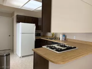 Photo #2: 2629345 Listing 