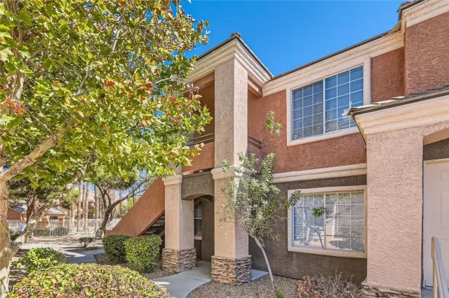 MLS: 2629365 Condo For Sale