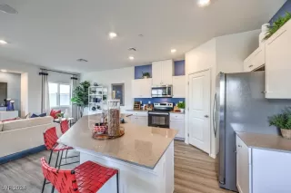 Photo #6: 2629373 Listing 