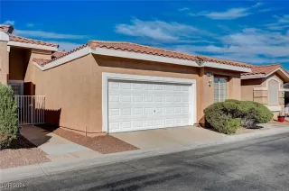 Photo #2: 2629382 Listing