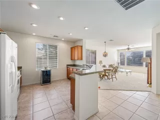 Photo #4: 2629431 Listing 