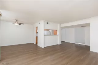 Photo #6: 2629433 Listing 