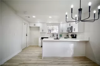 Photo #5: 2629434 Listing