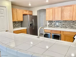 Photo #3: 2629468 Listing 