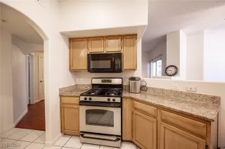 Photo #3: 2629539 Listing