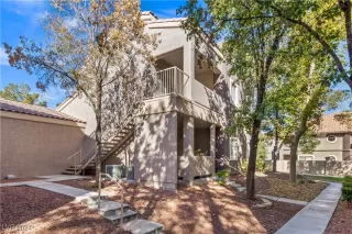 Photo #2: 2629591 Listing