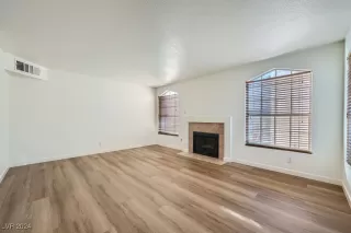 Photo #2: 2629610 Listing