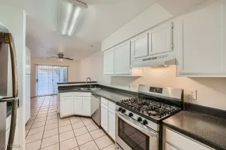 Photo #4: 2629610 Listing