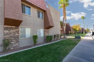 Photo #2: 2629629 Listing