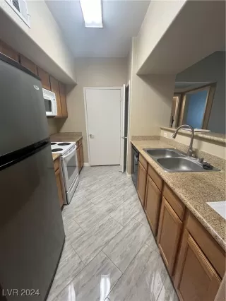 Photo #2: 2629669 Listing 