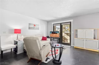 Photo #3: 2629690 Listing 