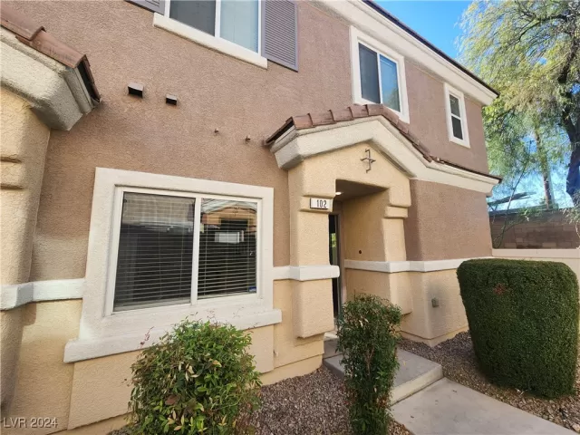 MLS: 2629736 Condo For Sale