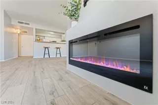 Photo #4: 2629741 Listing