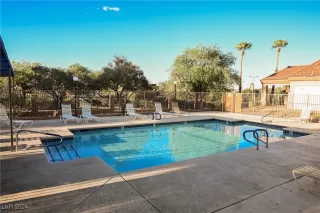 Photo #5: 2629775 Listing