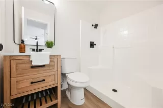 Photo #6: 2629776 Listing