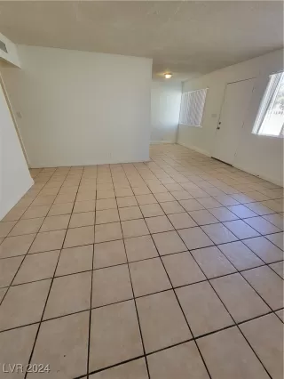 Photo #1: 2629788 Listing 