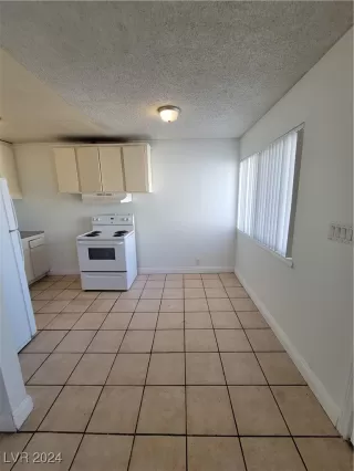 Photo #5: 2629788 Listing 