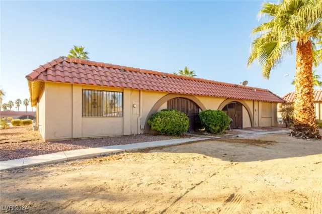 MLS: 2629823 Condo For Sale