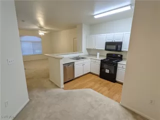 Photo #6: 2629828 Listing 