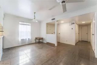 Photo #5: 2629829 Listing