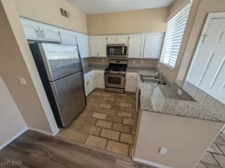 Photo #6: 2629833 Listing 