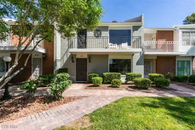 MLS: 2629846 Condo For Sale