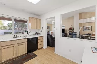 Photo #4: 2629859 Listing 