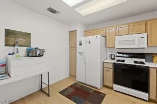 Photo #5: 2629859 Listing 