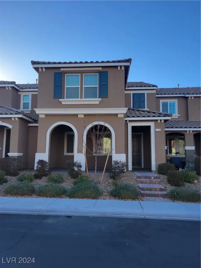MLS: 2629910 Condo For Sale