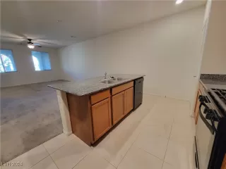 Photo #4: 2629910 Listing 