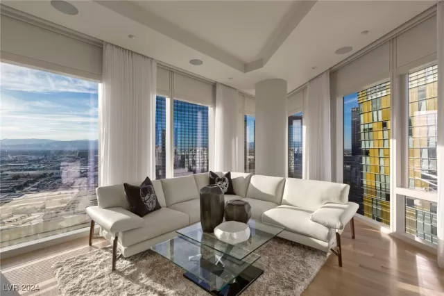 MLS: 2629912 Condo For Sale