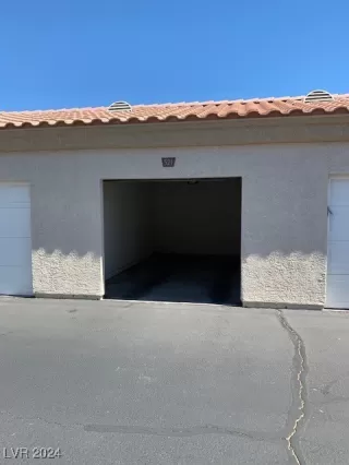 Photo #2: 2629952 Listing 