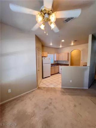 Photo #6: 2629952 Listing 