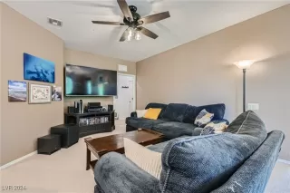 Photo #4: 2629963 Listing