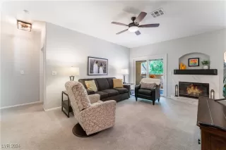 Photo #2: 2630044 Listing