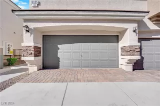 Photo #2: 2630053 Listing