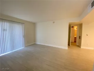 Photo #2: 2630104 Listing 