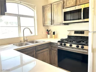 Photo #3: 2630106 Listing 