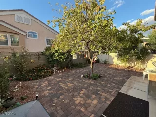 Photo #2: 2630117 Listing